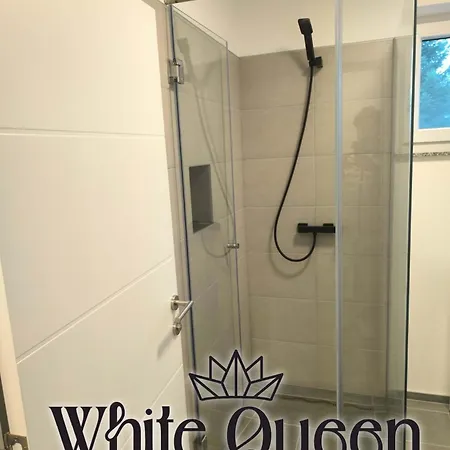 Апартаменты White Queen Sanski Most