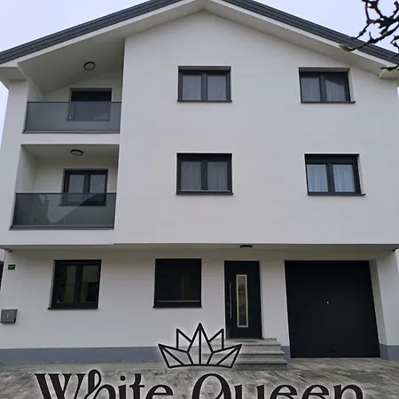 White Queen *