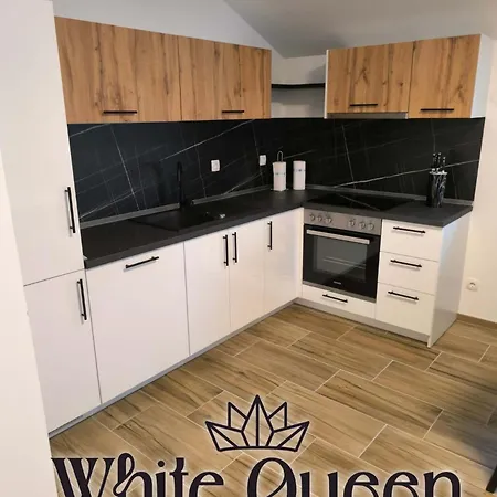 White Queen Sanski Most
