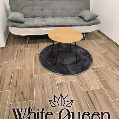 White Queen Апартаменты Sanski Most
