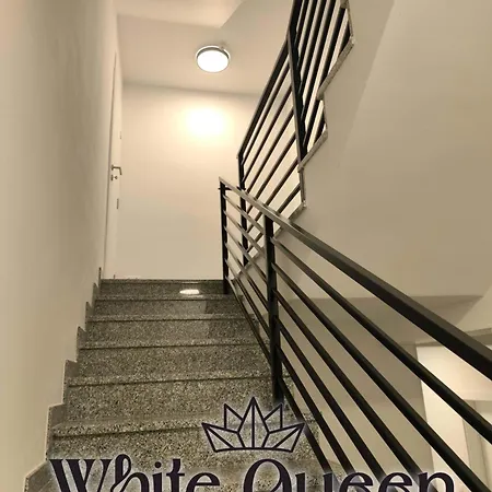 Апартаменты White Queen *