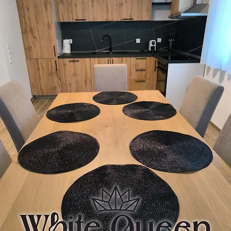 White Queen Sanski Most