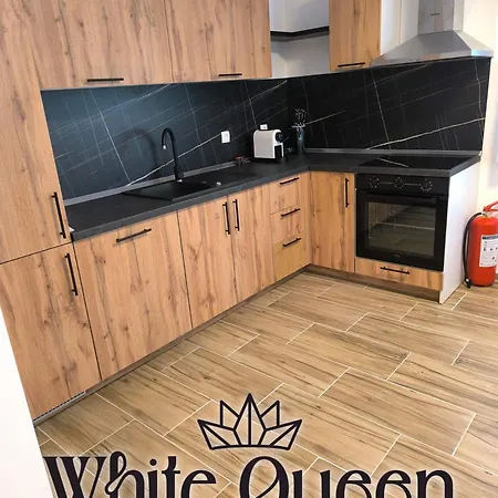 White Queen Sanski Most